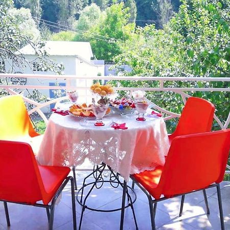 Green Garden B&B Дилиян Екстериор снимка
