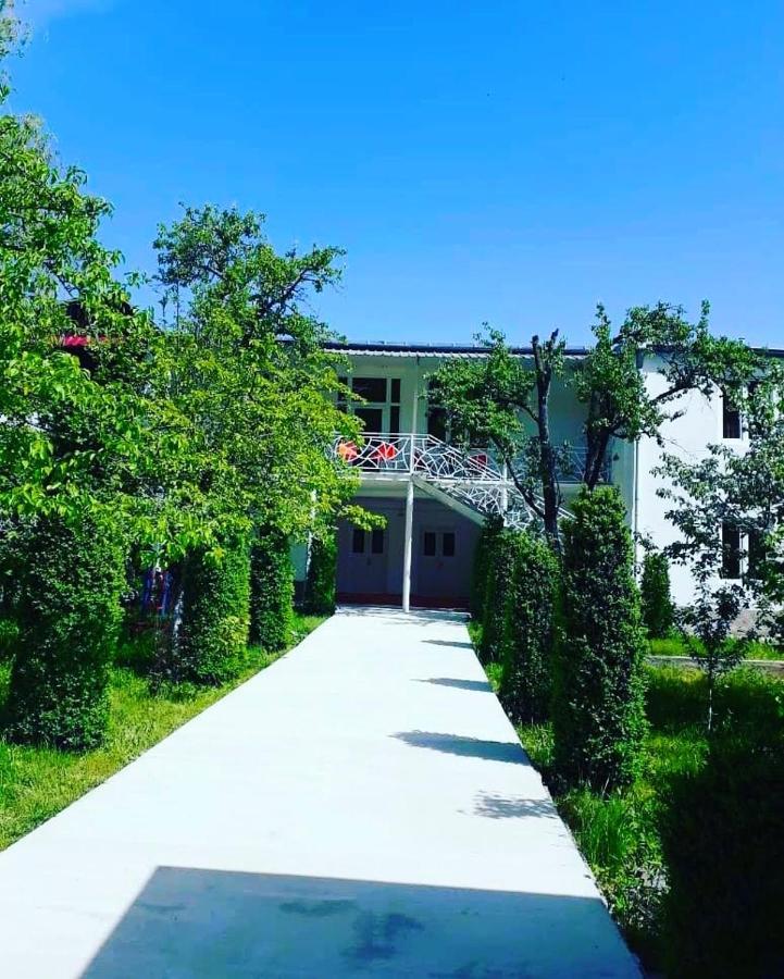 Green Garden B&B Дилиян Екстериор снимка